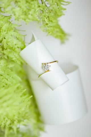 Sierra- Flower Ring - Adona Diamonds