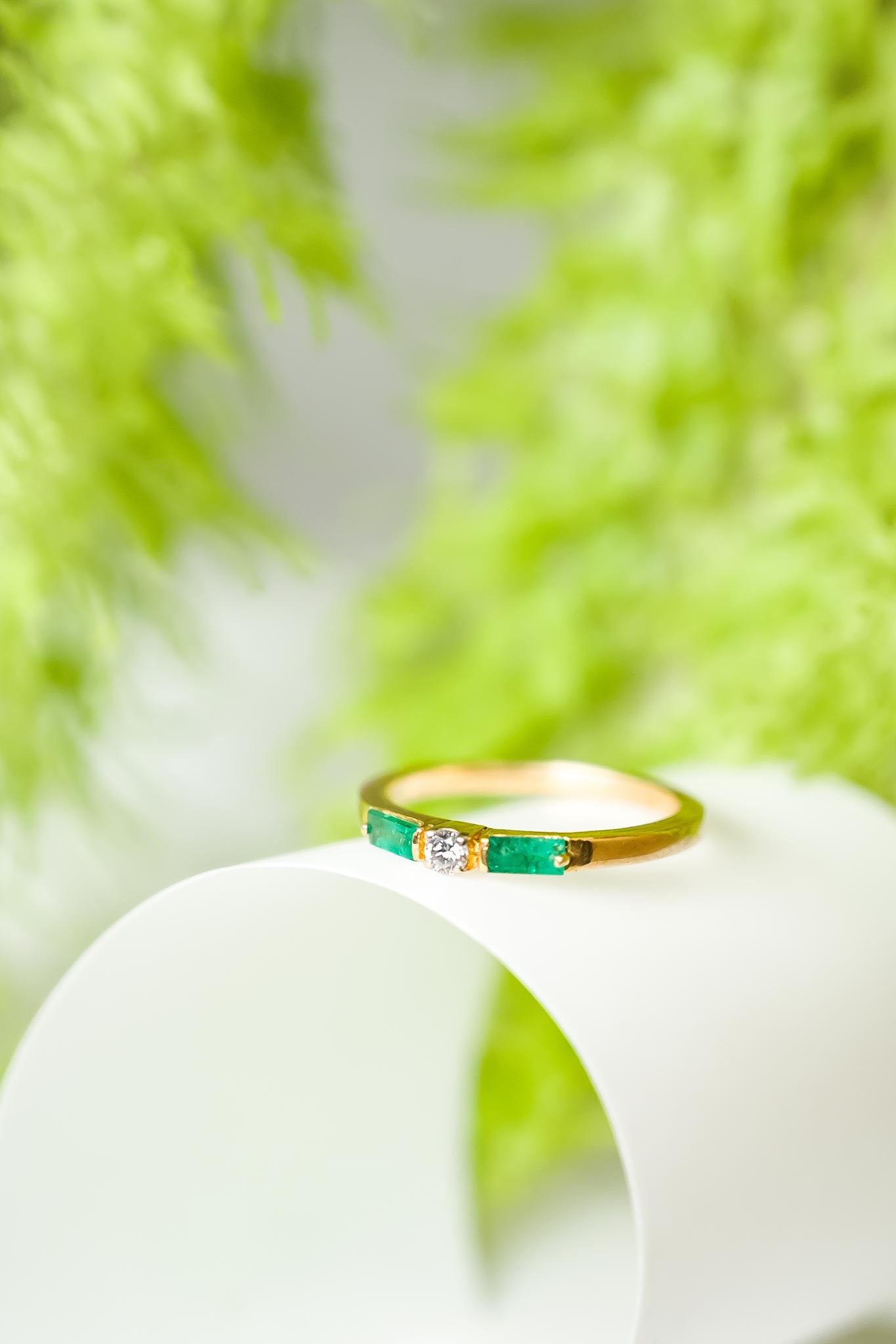 Avani- Emerald Ring
