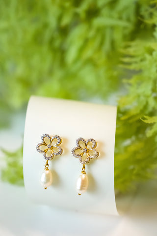 Sierra Earrings- Flower with Pearldrop - Adona Diamonds